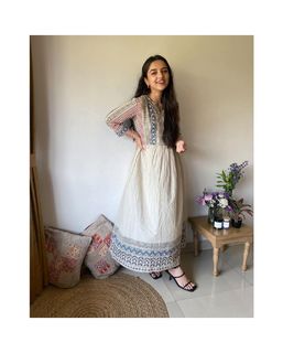 Ahsaas Channa feet photo 15