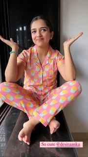 Ahsaas Channa feet photo 14