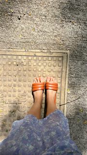 Ahsaas Channa feet photo 19