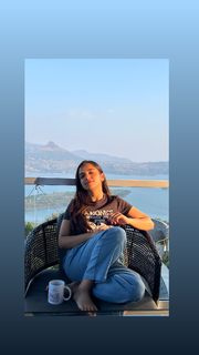 Ahsaas Channa feet photo 4