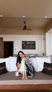 Ahsaas Channa feet photo 16