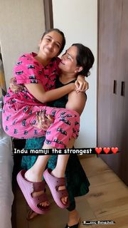 Ahsaas Channa feet photo 9