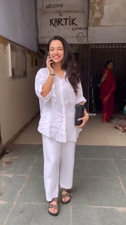Ahsaas Channa feet photo 12