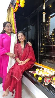 Ahsaas Channa feet photo 10