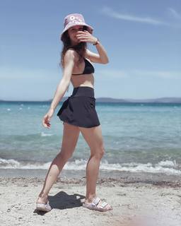 Ahsen Eroglu feet photo 13