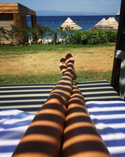 Ahu Yagtu feet photo 10