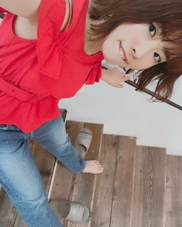 Ai Furihata feet photo 3