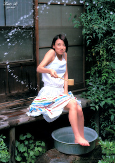 Ai Katô feet photo 16