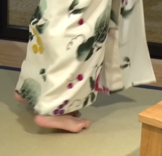 Ai Kayano feet photo 16