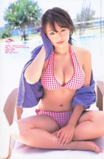 Ai Shinozaki feet photo thumbnail