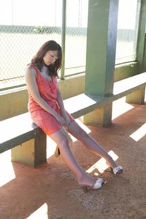 Ai Shinozaki feet photo thumbnail