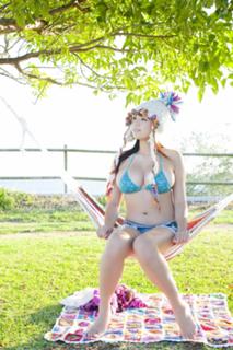 Ai Shinozaki feet photo thumbnail
