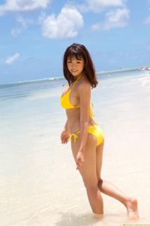 Ai Shinozaki feet photo thumbnail
