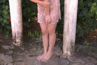 Ai Shinozaki feet photo thumbnail