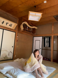 Ai Shinozaki feet photo thumbnail