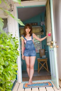 Ai Takahashi feet photo 9