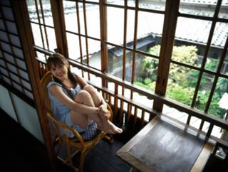 Ai Takahashi feet photo 9