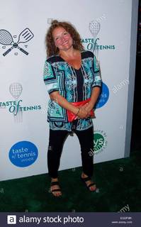 Aida Turturro feet photo 7