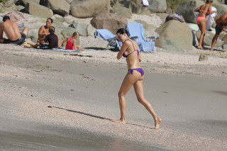 Aida Yespica feet photo thumbnail