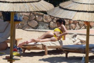 Aida Yespica feet photo thumbnail