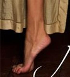 Aida Yespica feet photo thumbnail