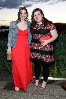 Aidy Bryant feet photo 1