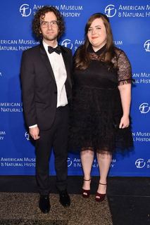 Aidy Bryant feet photo 5