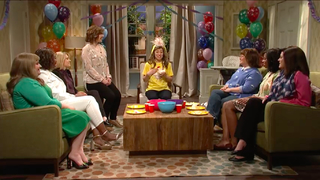 Aidy Bryant feet photo 3