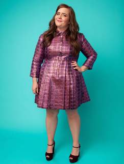Aidy Bryant feet photo 12