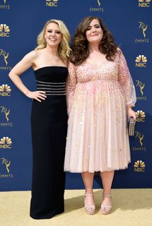 Aidy Bryant feet photo 11