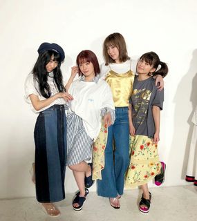Aika Kobayashi feet photo 17