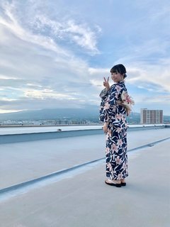 Aika Kobayashi feet photo 8