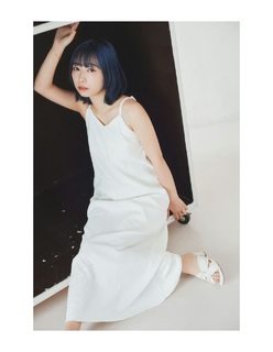 Aika Kobayashi feet photo 3