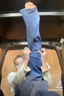 Ailish Morrison feet photo 2