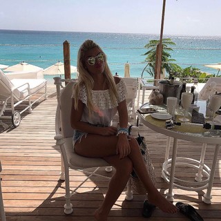 Ailén Bechara feet photo 10
