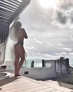 Ailén Bechara feet photo 1