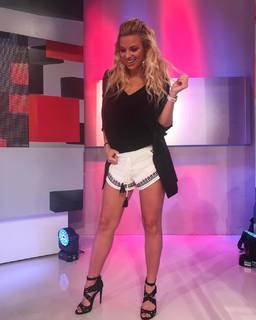 Ailén Bechara feet photo 15