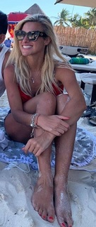 Ailén Bechara feet photo 11