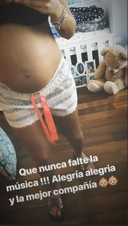 Ailén Bechara feet photo 8