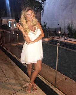 Ailén Bechara feet photo 10