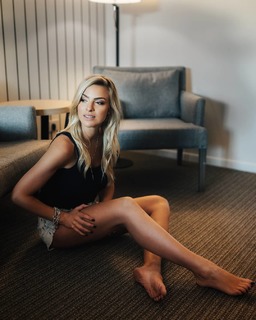 Ailén Bechara feet photo 6