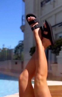 Ailén Bechara feet photo 3