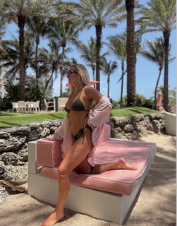 Ailén Bechara feet photo 9