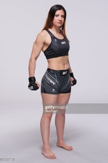 Ailín Pérez feet photo 5