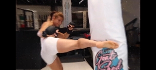 Ailín Pérez feet photo 13