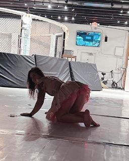 Ailín Pérez feet photo 11