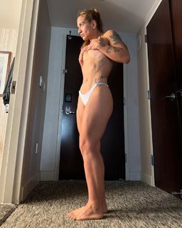Ailín Pérez feet photo 5