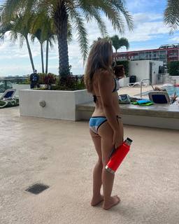 Ailín Pérez feet photo 10