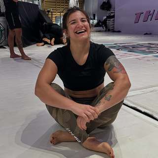 Ailín Pérez feet photo 12