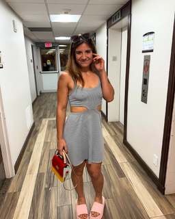 Ailín Pérez feet photo 9
